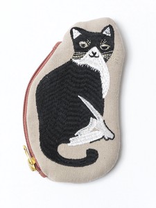 ネコ刺繍ポーチ M26-1737