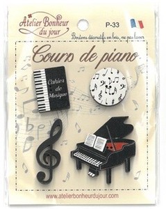 フランス製　木製ボタンセット【ピアノレッスン】