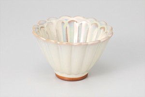 パール 菊型小鉢 ［美濃焼 食器 日本製]「2022新作」