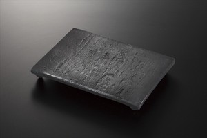 黒陶板石目 四足焼物皿 ［美濃焼 食器 日本製]「2022新作」