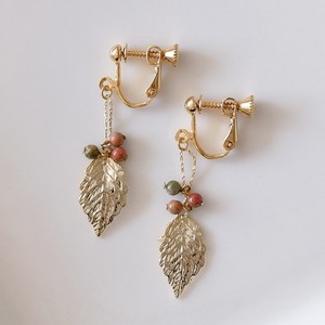 Local Minimum Chain Earth Color Natural stone Leaf Earring