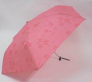 雨に濡れると桜柄が浮き出る　軽量スリム折傘