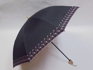 晴雨兼用　裾刺繍入　カラーコーティング加工　二段折傘