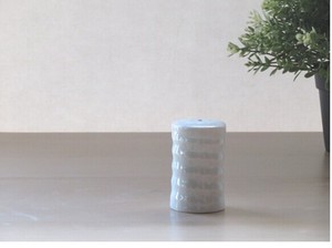 日本製　窯元直送　つづみ型ふりかけ入れ 青白磁【おうちカフェ　おうちごはん】