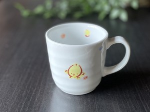 日本製　窯元直送　干支 子ども食器・マグカップ【酉（ひよこ）】