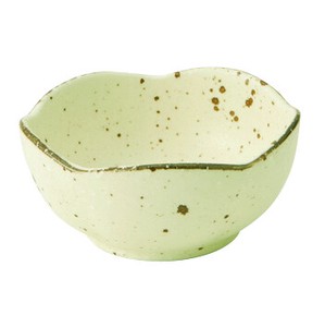 白化粧 梅形30小鉢 [美濃焼 日本製 食器 陶磁器]