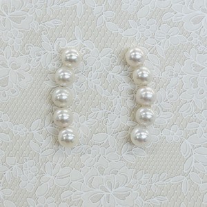 Pierced Earrings Gold Post Pearls/Moon Stone