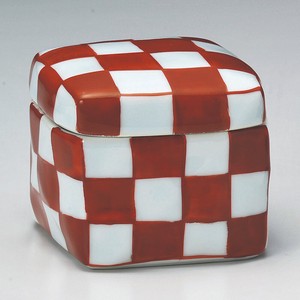 Red Drawing Checkered Arita Ware