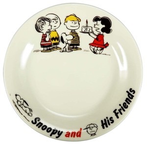 Snoopy Peanuts Friends Plate Cake