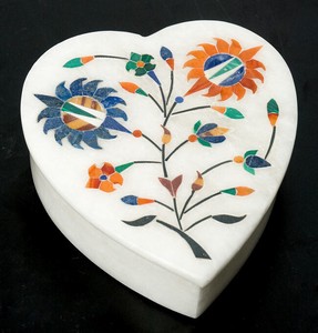Heart-shaped Marble Stone Accessory Case 0.5