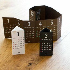 2022年版　卓上カレンダー　3ヶ月カレンダー　コンパクト　日曜始まり　リプラグ　日本製