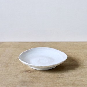 刷毛目粉引　プレート3サイズ【美濃焼　小皿　中皿　取り皿　盛皿　大皿　日本製　和食器】ヤマ吾陶器