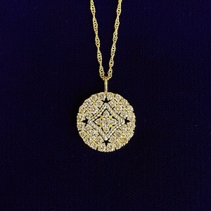 Yellow Gold Platinum Cloisonne Pattern Circle Necklace Natural Diamond