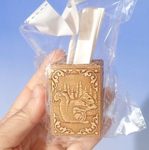ベレスタのつまようじホルダー（リス）