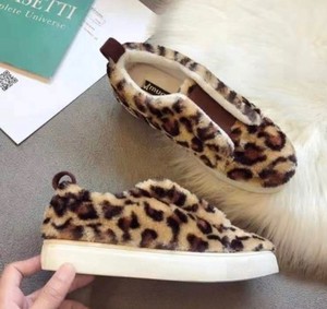 Low-top Sneakers Fluffy