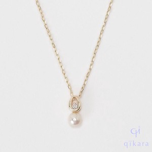 Pearls/Moon Stone Gold Chain Pendant