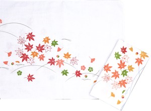 Gauze Hand Towel Autumn Leaves Hand Towel White Ground