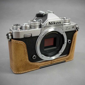 LIM'S Nikon Zfc 専用 イタリアンレザー カメラケース Brown Classic Ver. NK-ZFCCBR ニコン カメラ用品