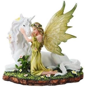 P・レーディング製 魔法のユニコーン（一角獣）と薄い緑の羽を持った妖精 フェアリー彫像 彫刻（輸入品）