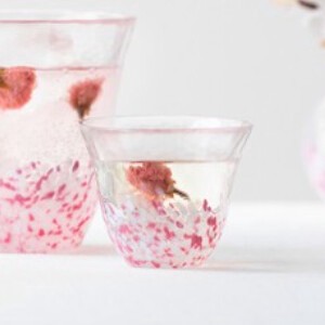津轻玻璃 酒类用品 粉色 附包装盒 Sakura-Sakura 清酒杯 120ml 日本制造