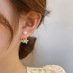 Pearl Floral Pattern Earring Pierced Earring Accessory