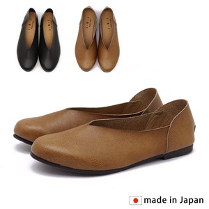 2022 Made in Japan made Artificial Leather Cut Pumps Color