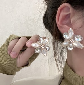 Crystal Flower Pierced Earring Earring 2022