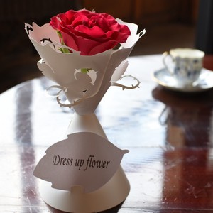 【薔薇にオススメ】　フラワースタンド　イバラ　生花が飾れる花瓶　ドレスアップフラワー