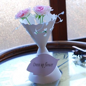 【女性に人気】　フラワースタンド　クラウンハート　生花が飾れる花瓶　ドレスアップフラワー