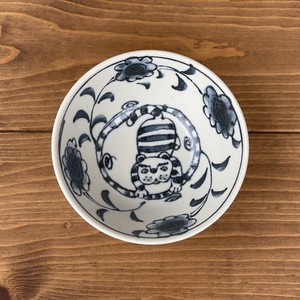 もっとねこまるけ　トラニャン　反らし型　4.5鉢　【日本製　小鉢　美濃焼】ヤマ吾陶器