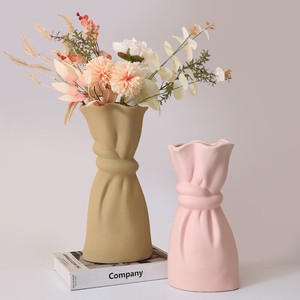 創造的なセラミック花瓶 YMA419