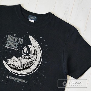 ユニセックス・プリントTシャツ　"バックトゥスペース"　ブラック　半袖 Tシャツ
