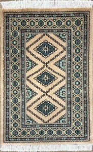 手織り絨毯　玄関マット　ウール100％　約60x90cm　オフホワイト　パキスタン製　民族柄【35497】