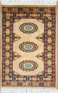 手織り絨毯　マット　ウール100％　約50x80cm　ベージュ　パキスタン製　民族柄【50287】