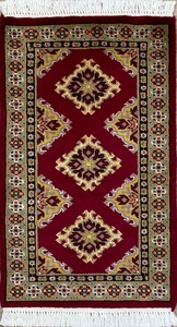 手織り絨毯　ラグ　ウール100％　約50x80cm　レッド　パキスタン製　玄関マット　民族柄【38113】