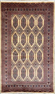 手織り絨毯　ラグ　ウール100％　約120x200cm　ベージュ　パキスタン製　マット　民族柄【15564】