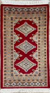 手織り絨毯　ラグ　ウール100％　約50x80cm　レッド　パキスタン製　玄関マット　民族柄【37689】