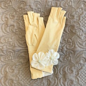 Pearl Flower Short Glove