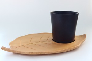 ☆カップをのせておもてなし葉脈型の木の葉型【wooden】　木の葉皿　ナチュラル
