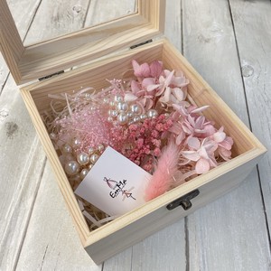 HA22-004 髪飾りセット ドライフラワー パールピン　ピンク　紫陽花　かすみ草　木箱
