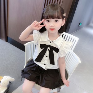 韓国の子供服　リボンブラウスとフラワーパンツのセットベビー　新生児　キッズ