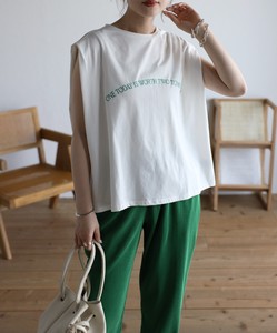 Tuck Shoulder Embroidery T-shirt 2
