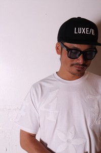 【ユニセックス】【LUXE/R】16天竺膨れボーダージャガードTシャツ（RMS）