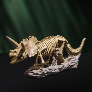 Triceratopsスケルトンレジンオーナメント手工芸品像  CLB086