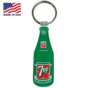 RUBBER KEYCHAIN【7UP-BOTTLE】セブンアップ ラバー キーチェーン