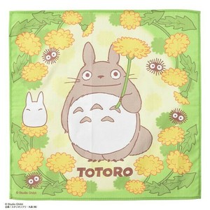 【キャラクター ハンカチ】トトロ　ジブリ　たんぽぽ爛漫