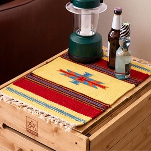 【キャンプで映える】手織りウールのキリム テーブルマット 約32×45cm 「イーシュ」ゴールド