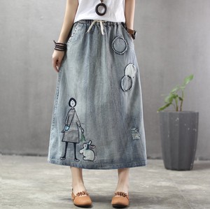 女の子の刺繍は布を貼って腰を緩めますデニムのスカートの半身スカート           ZCHA3795