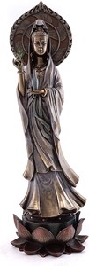 蓮華台の上に立つ観音菩薩像-ブロンズ風 彫像 慈悲と慈愛の女神彫刻（輸入品)