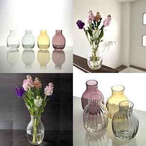 ☆花の色合いに合わせて多種多様に使える【手づくり色ガラス小】レトロモダンな花瓶　4種　小さい方